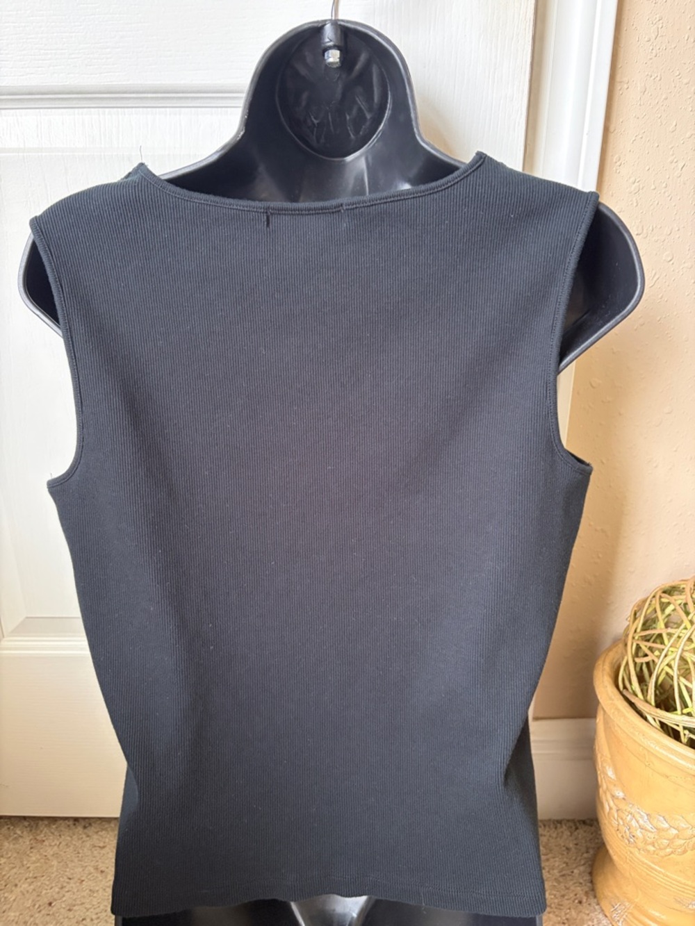Lauren Ralph Lauren Black Lace Trim V-Neck Women's Tank Top - Brand Unspecified - Picture 4 of 6